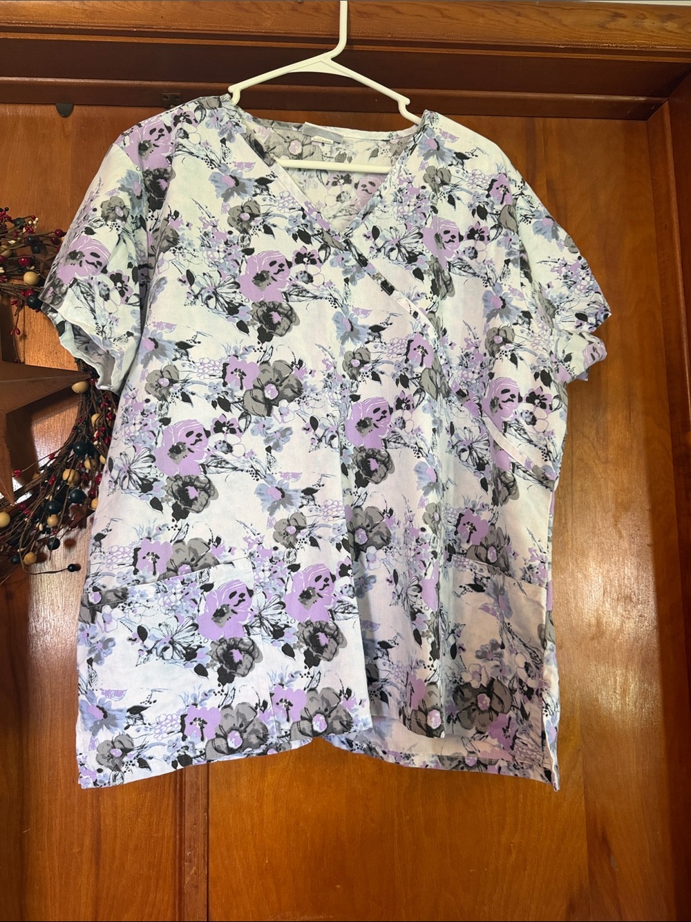 Floral Lavender Short-Sleeve scrub top